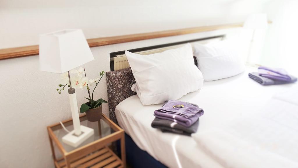 Hotel & Restaurant Arnoldusklause Düren - Eifel 객실 사진