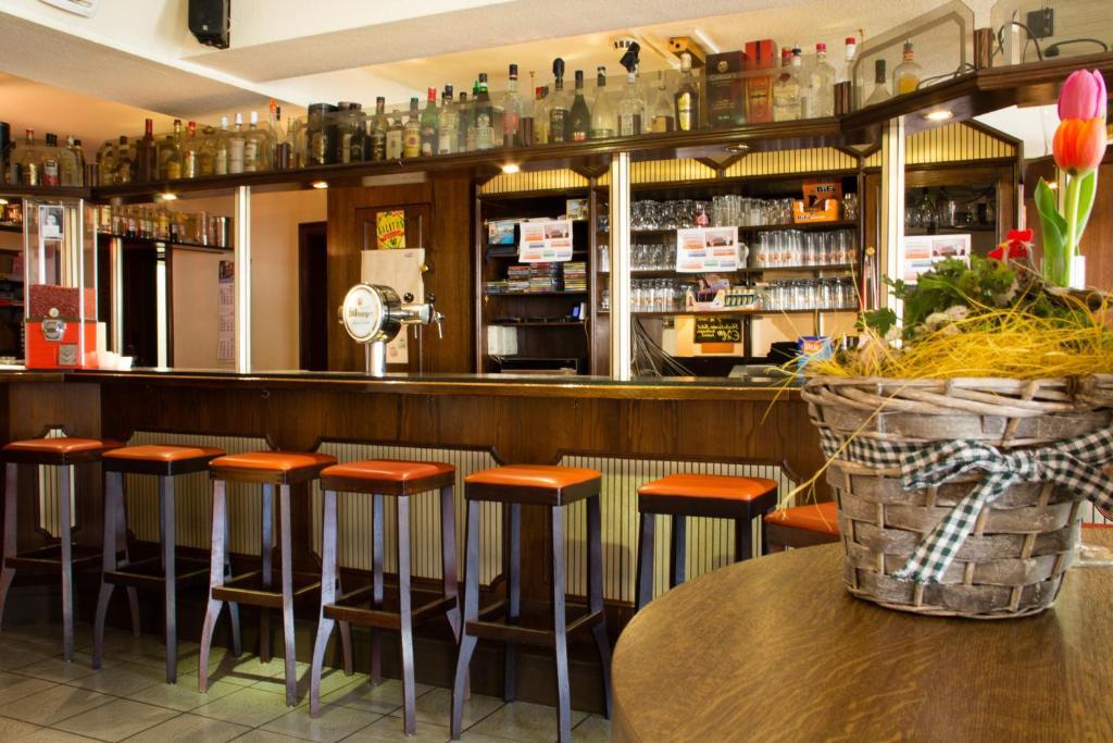 Hotel & Restaurant Arnoldusklause Düren - Eifel 외부 사진